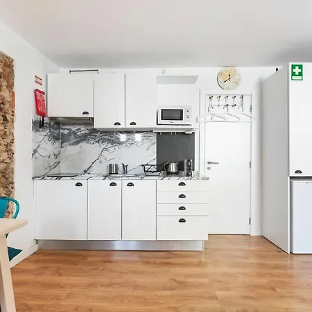 Daire Quiet Studio For 2 In Belem, 3mins To Tram